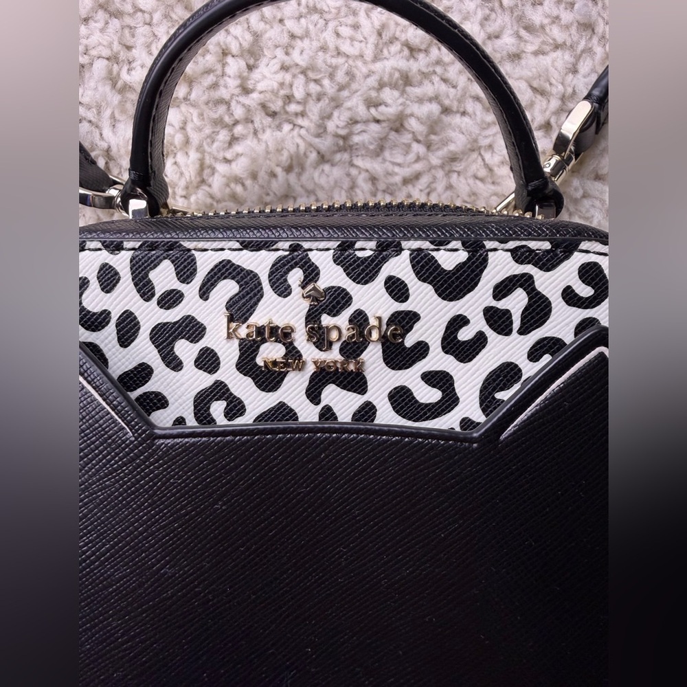 Kate Spade Daisy Vanity Meow Crossbody Bag Black - Picture 3 of 8